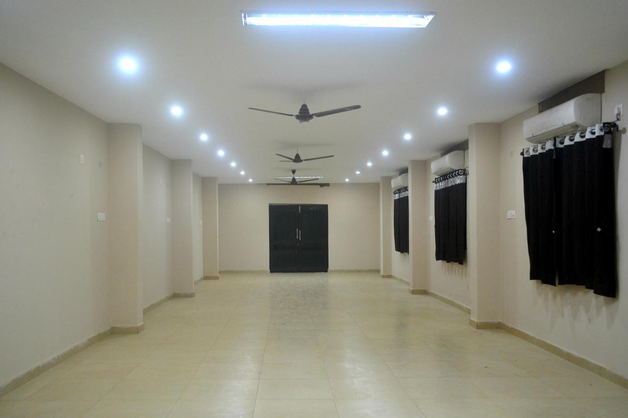 Hotel Bhammars Balangir Exterior foto